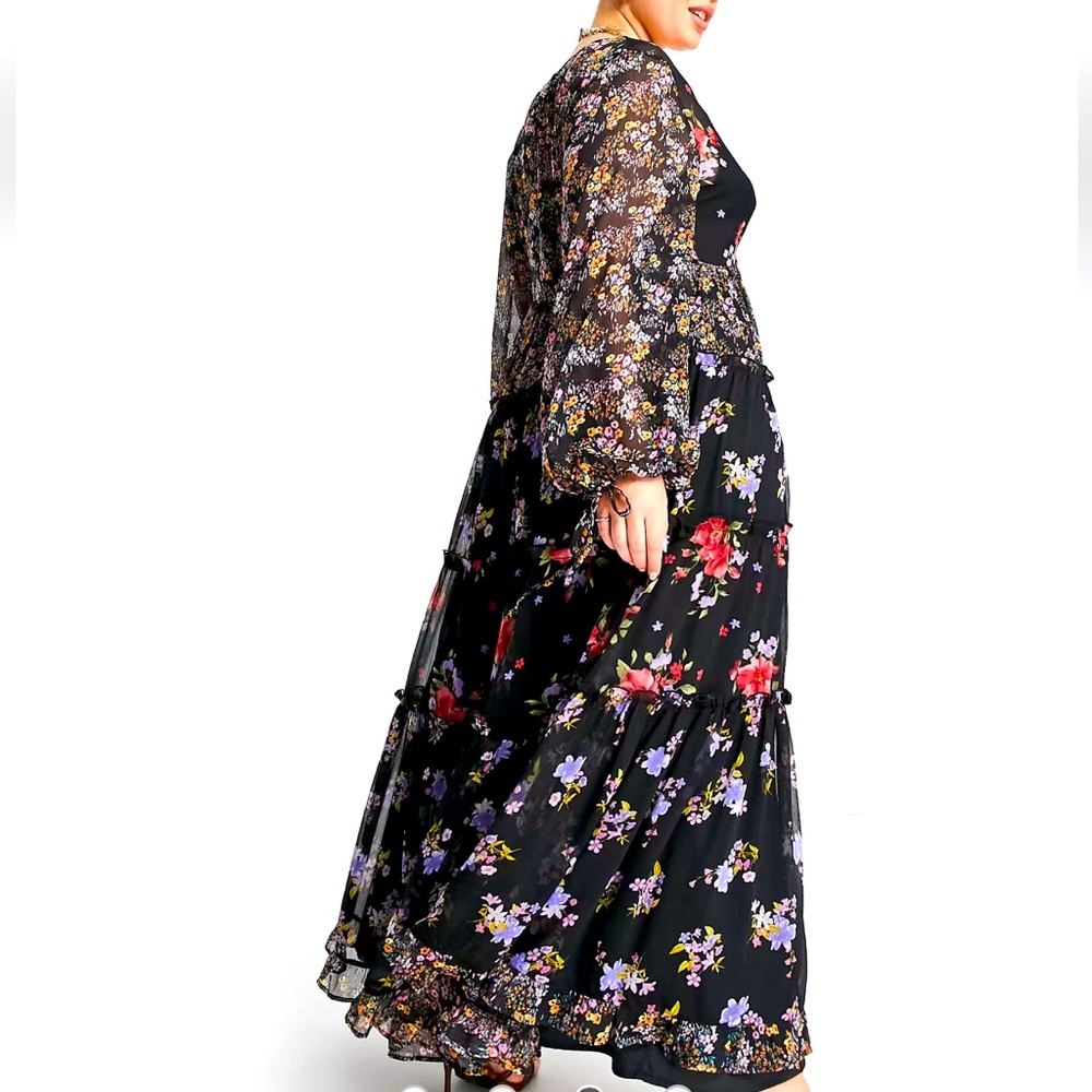 Plus size floral maxi dress - Picture 2 of 3